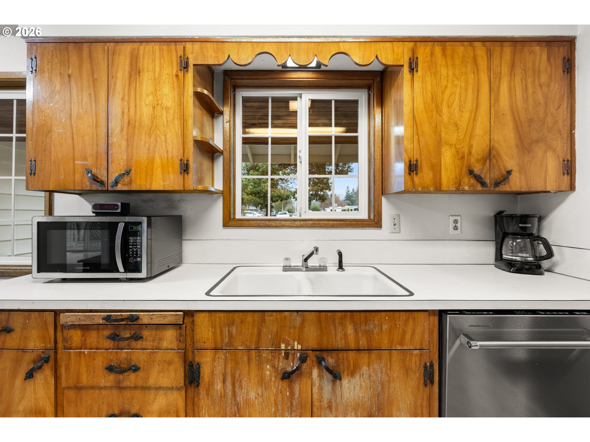 18735 Southwest Rosa Road Beaverton, OR 97078 - Photo 10 of 31