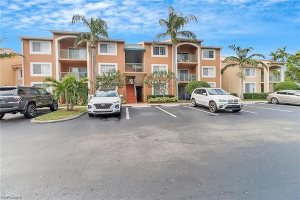 $1,700 | 1180 Wildwood Lakes Boulevard, Unit 108, Naples, FL 34104
