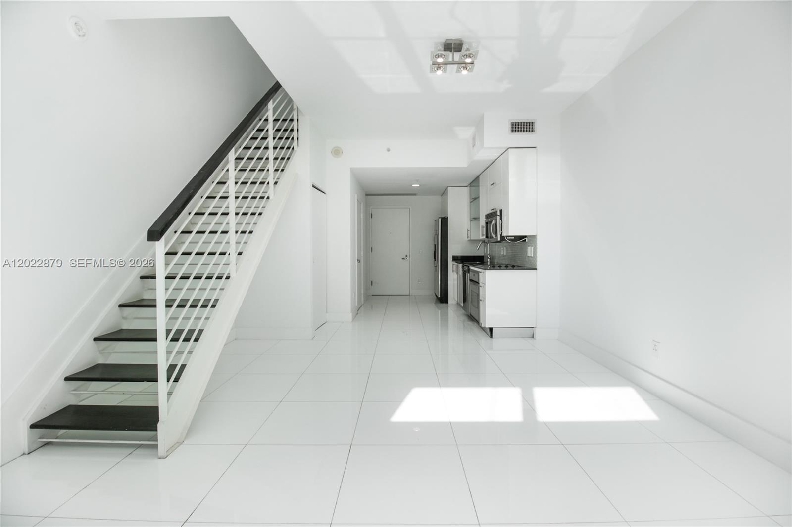 60 Southwest 13th Street, Unit 2208 Miami, FL 33130 - Photo 4 of 13