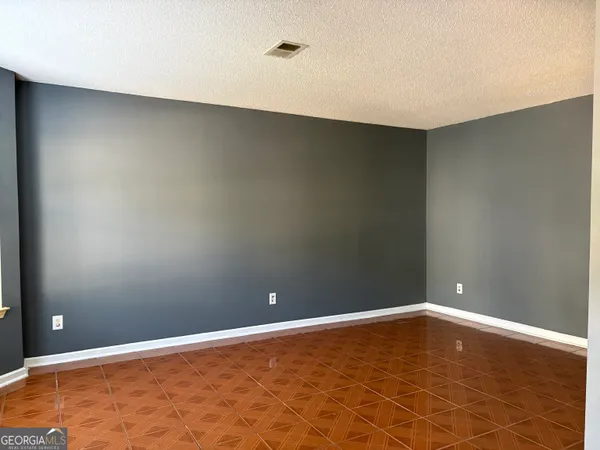 $2,300 | 4303 Joshua Crossing, Stone Mountain, GA 30083