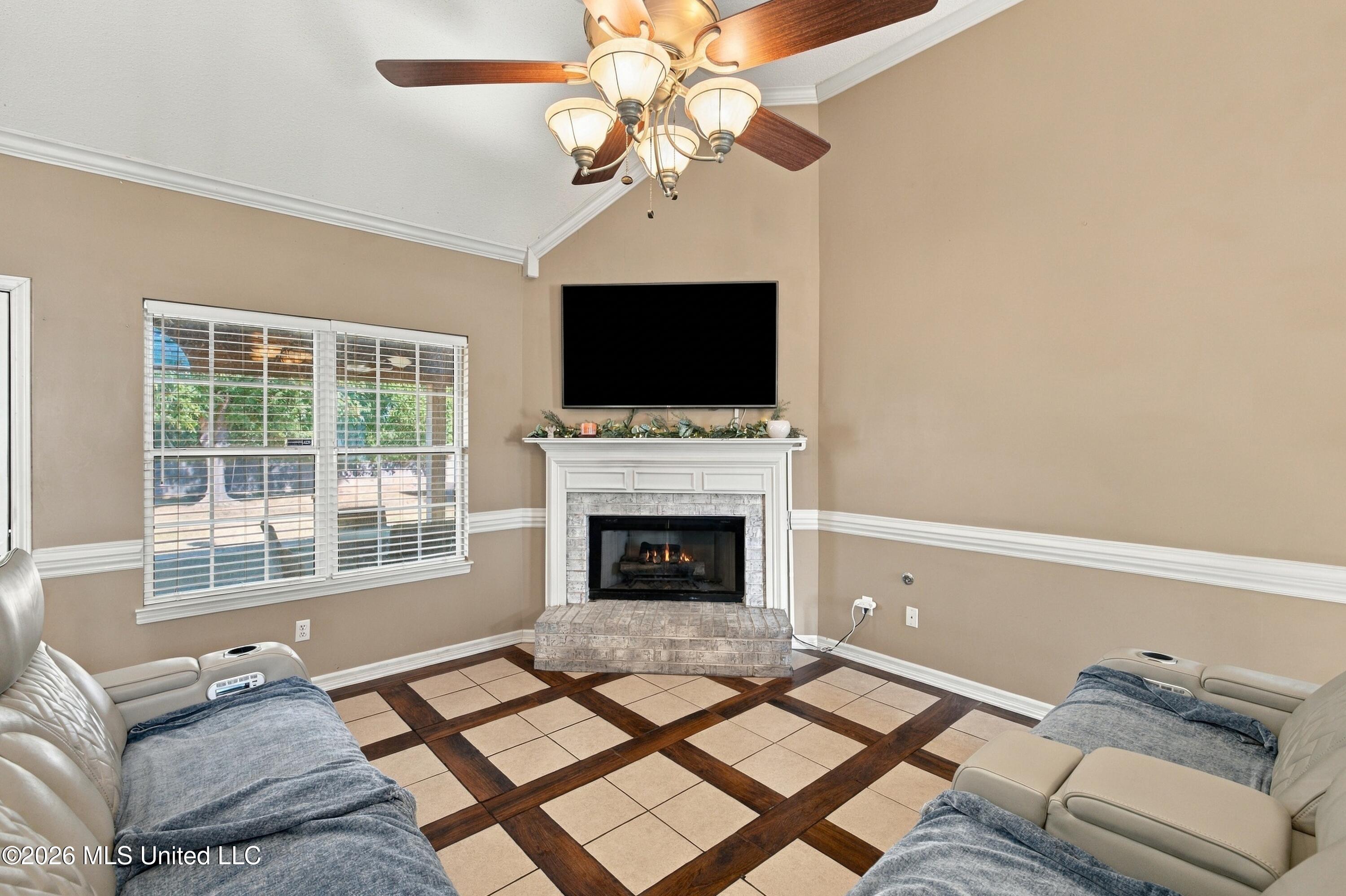 2580 Rasco Road Southaven, MS 38672 - Photo 7 of 30 016_GB4A4277_with_fire