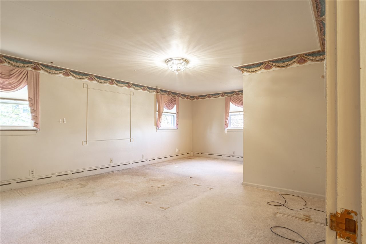 2101 Miller Road Flint, MI 48503 - Photo 37 of 41 50061484-36.JPG