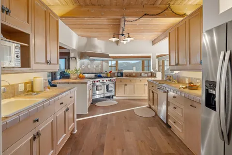 $4,500,000 | 1090 Toro Canyon Road, Santa Barbara, CA 93108