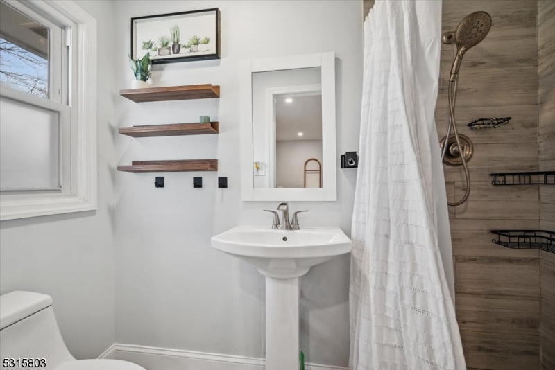 16 Hickory Road West Orange, NJ 07052 - Photo 25 of 45