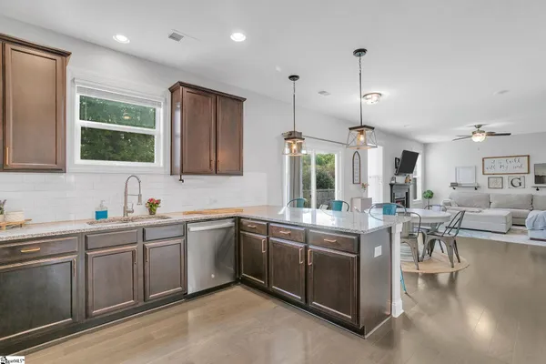 $399,000 | 28 Fowler Oaks Lane, Simpsonville, SC 29681