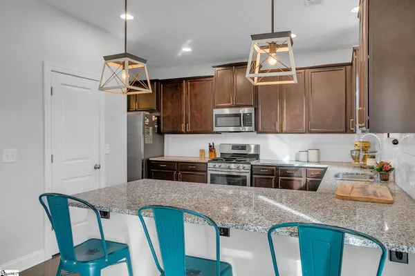 $399,000 | 28 Fowler Oaks Lane, Simpsonville, SC 29681