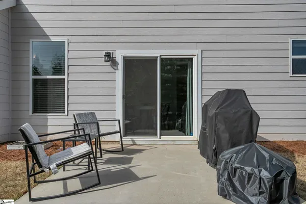 $399,000 | 28 Fowler Oaks Lane, Simpsonville, SC 29681