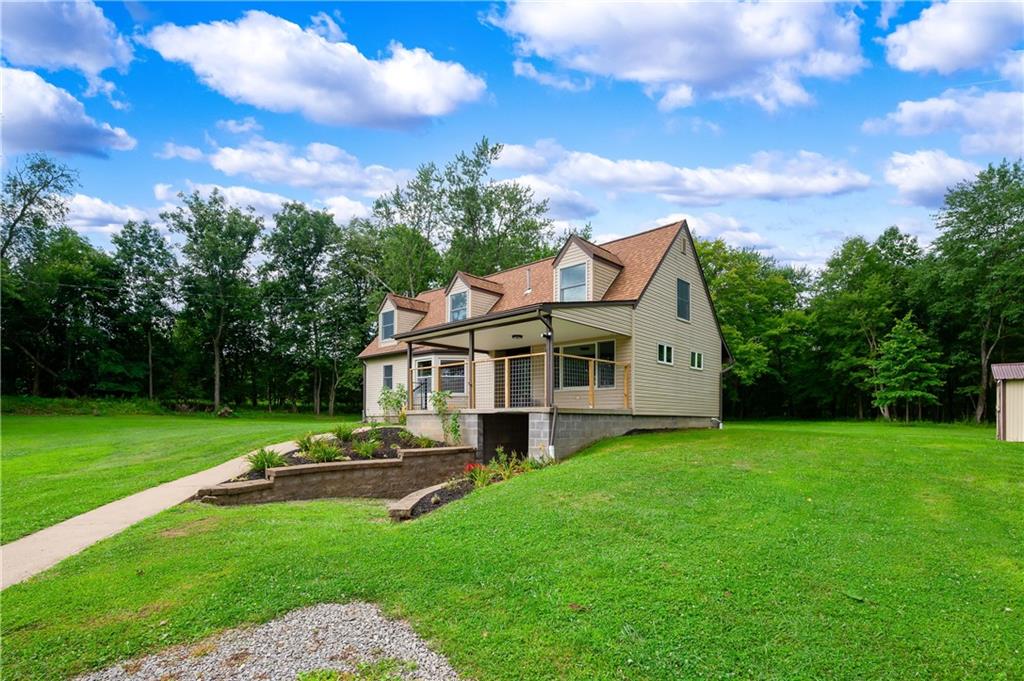 407 North Liberty Road Grove City, PA 16127 - Photo 3 of 46 Gallery Image 3