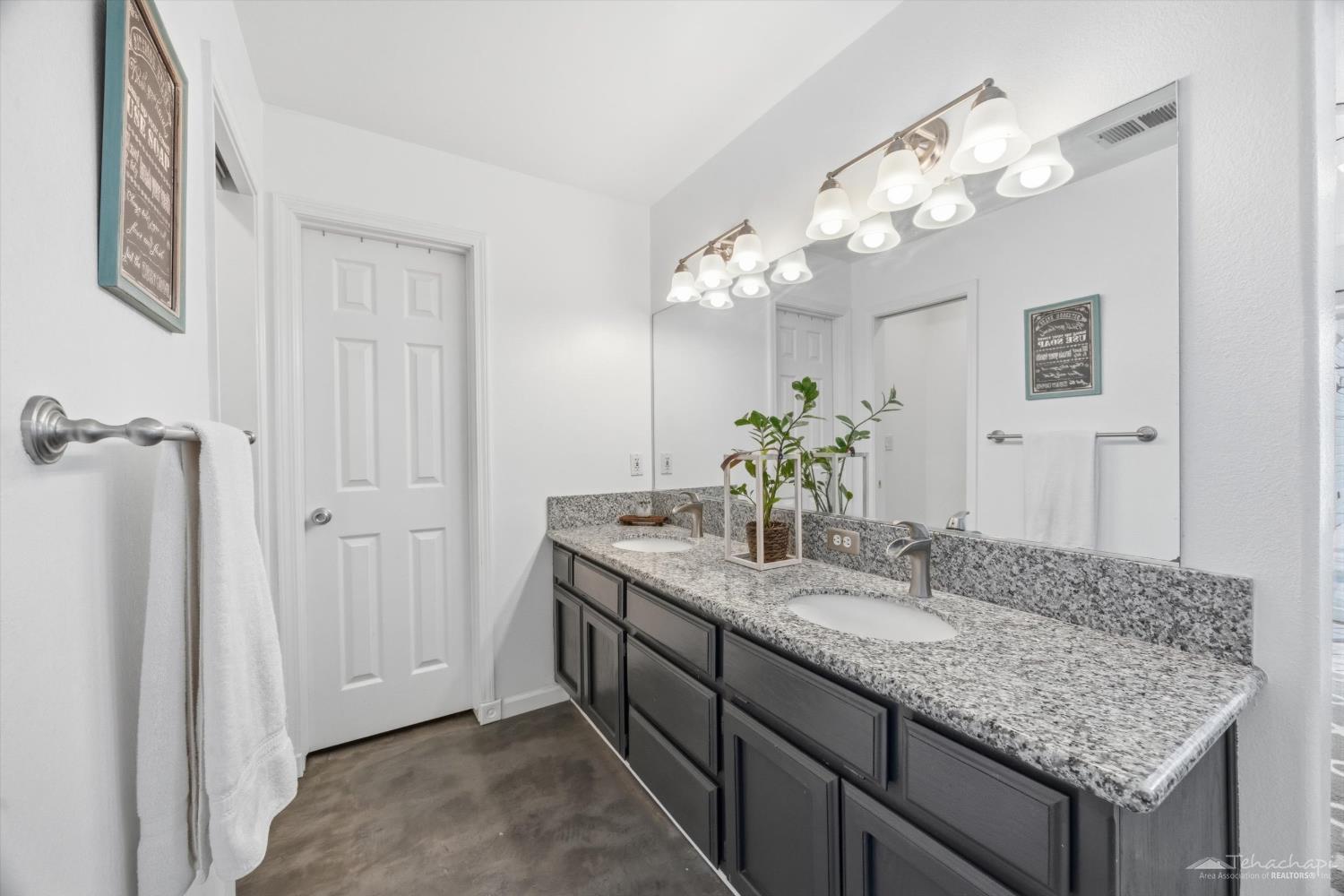 29751 Rolling Oak Drive Tehachapi, CA 93561 - Photo 31 of 64 Gallery Image 31
