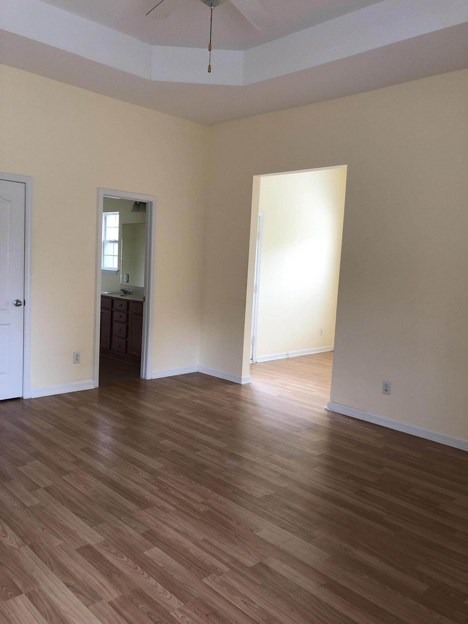 274 Tropical Way Freeport, FL 32439 - Photo 8 of 21