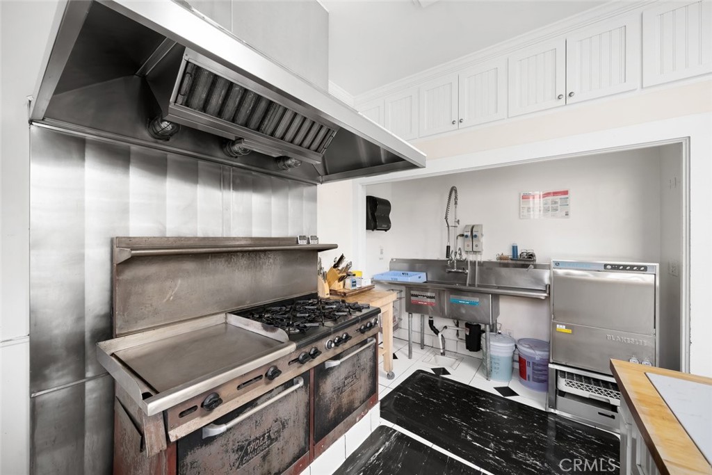 2476 Main Street Cambria, CA 93428 - Photo 12 of 75