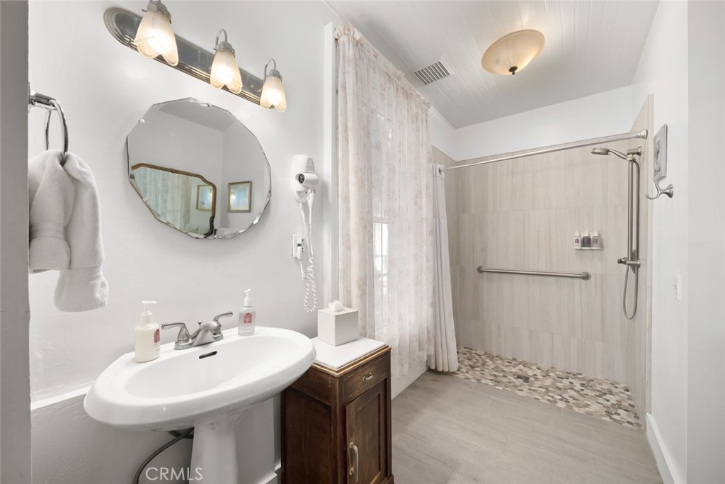 2476 Main Street Cambria, CA 93428 - Photo 23 of 75