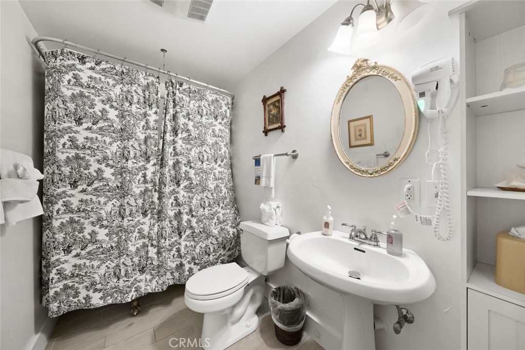 2476 Main Street Cambria, CA 93428 - Photo 36 of 75