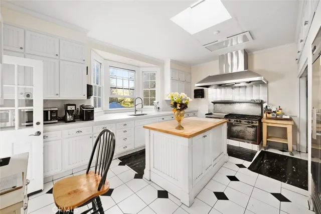 $2,350,000 | 2476 Main Street, Cambria, CA 93428