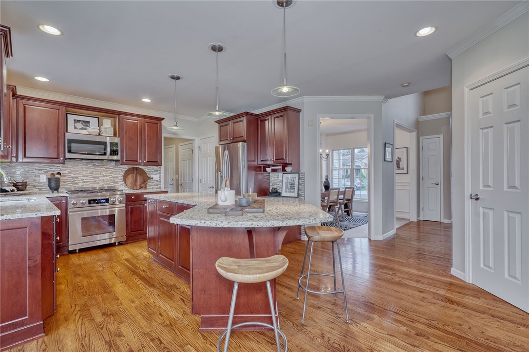 6 Glen Eagle Way Perinton, NY 14450 - Photo 14 of 50