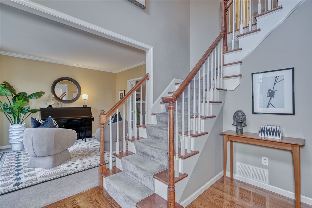 6 Glen Eagle Way Perinton, NY 14450 - Photo 3 of 50