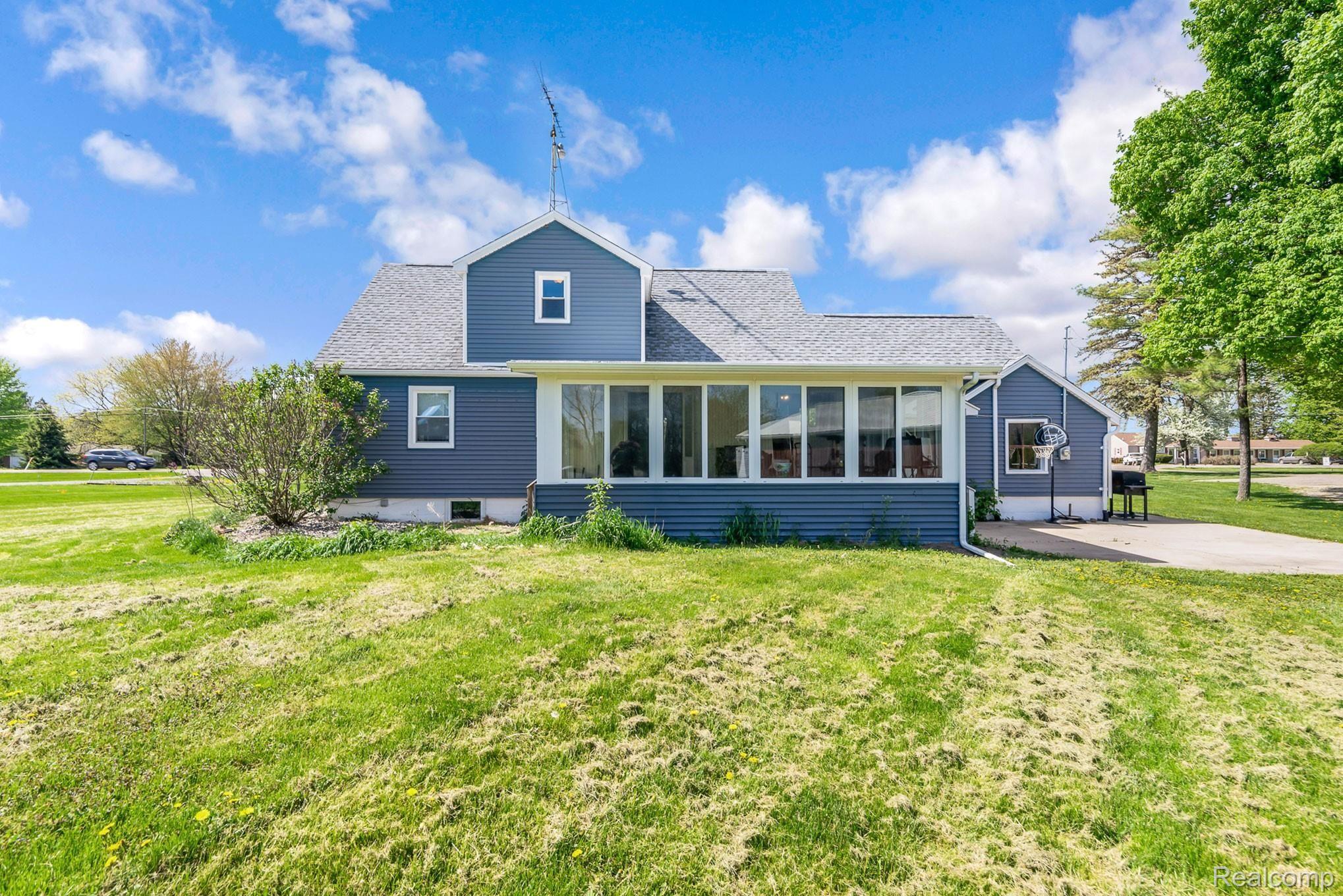 10864 Lansing Road Durand, MI 48429 - Photo 42 of 46 42.jpg