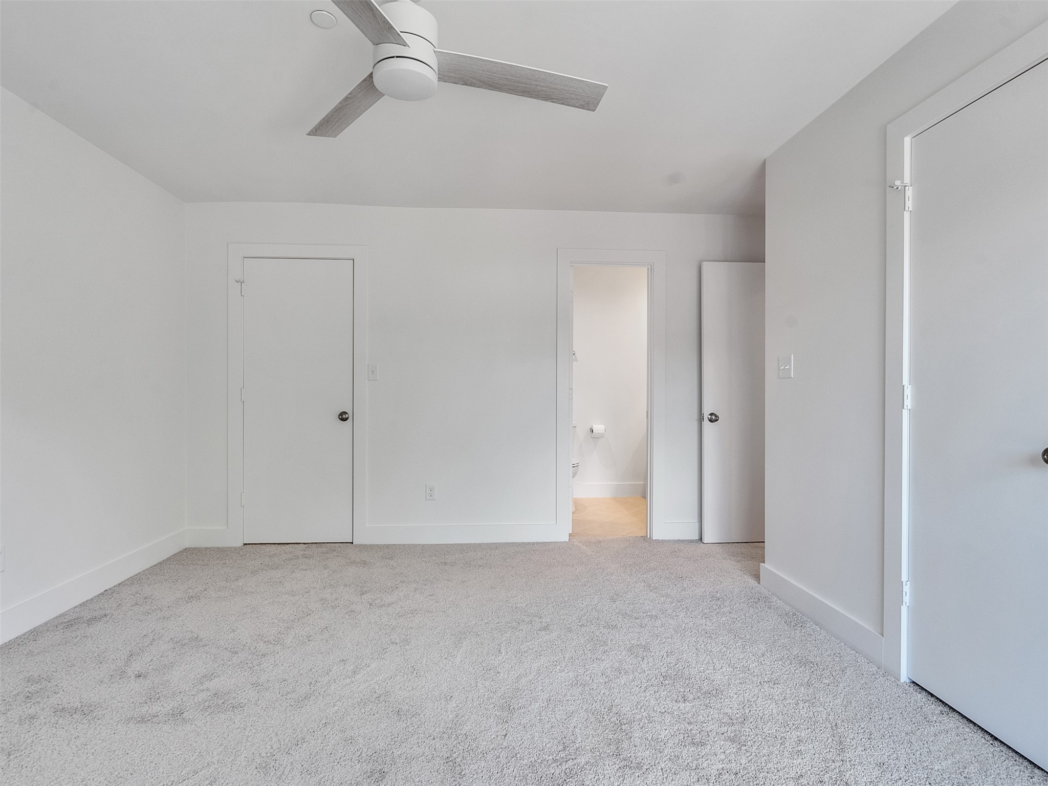2829 Timmons Lane, Unit 204 Houston, TX 77027 - Photo 21 of 32 a view of an empty room