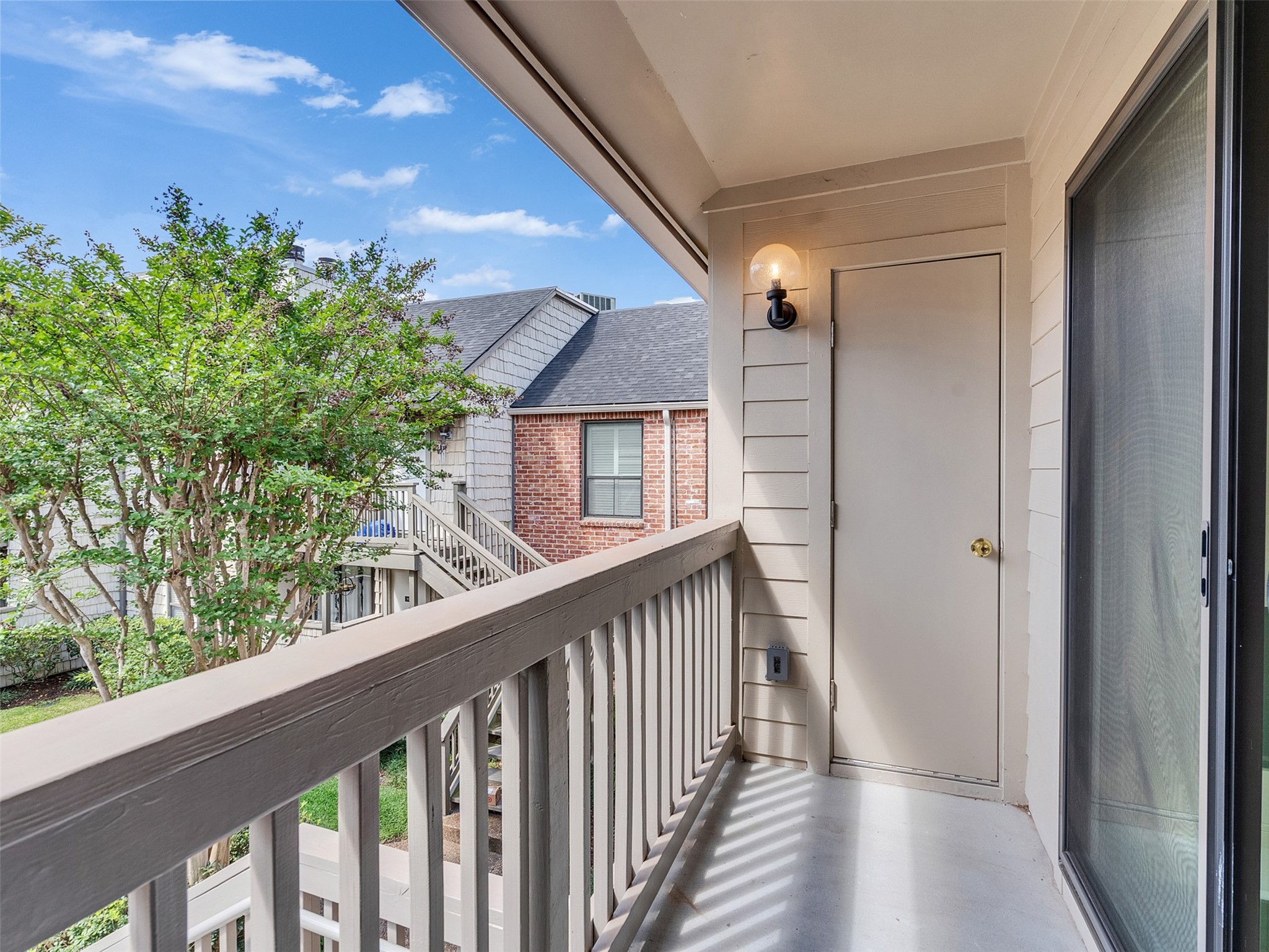 2829 Timmons Lane, Unit 204 Houston, TX 77027 - Photo 27 of 32