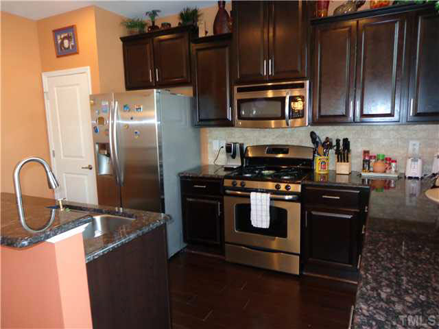 1537 Rodessa Run Raleigh, NC 27607 - Photo 8 of 25 Awesome kitchen!!!
