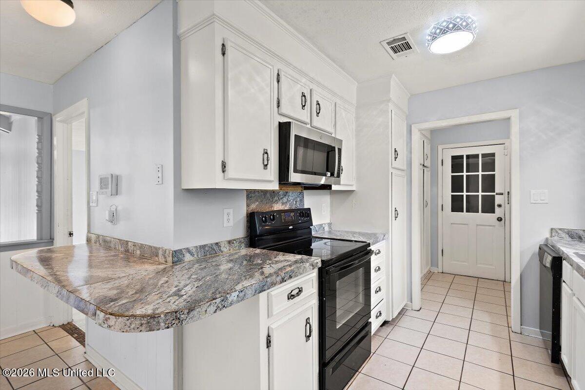 5209 Sycamore Drive Jackson, MS 39212 - Photo 11 of 31 11-HTP_6902