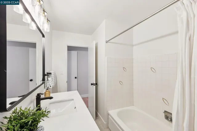 $1,095,000 | 564 Tyler Avenue, Livermore, CA 94550