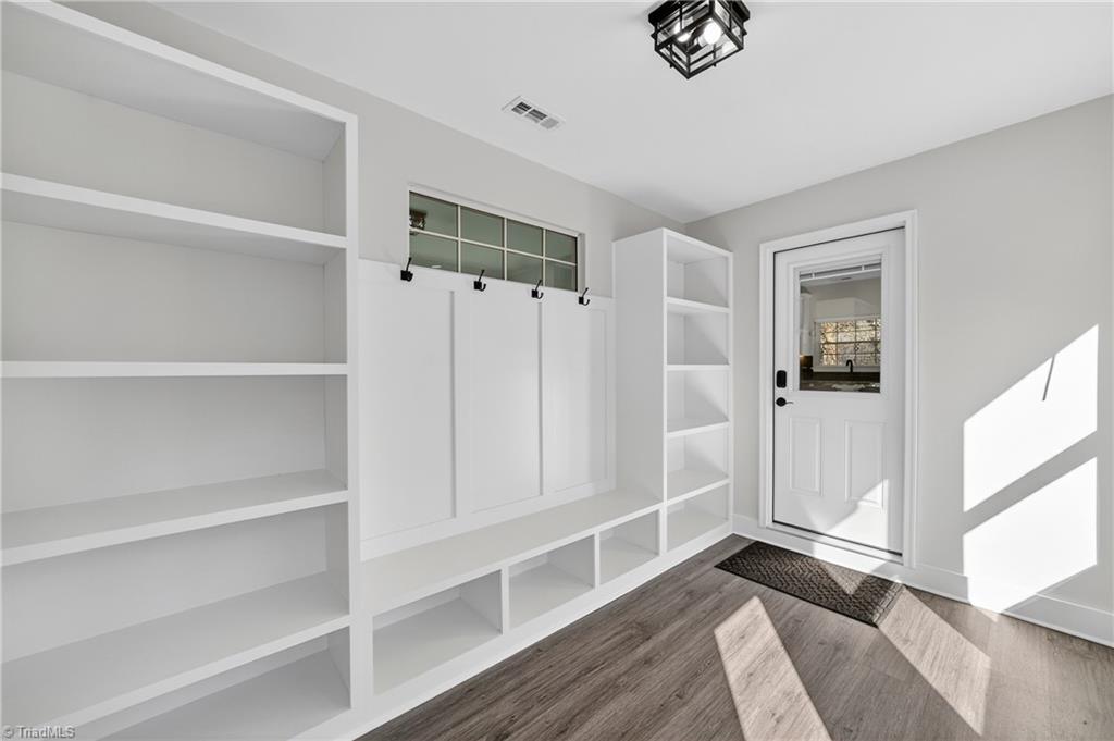 3244 Nottingham Road Winston-Salem, NC 27104 - Photo 14 of 37