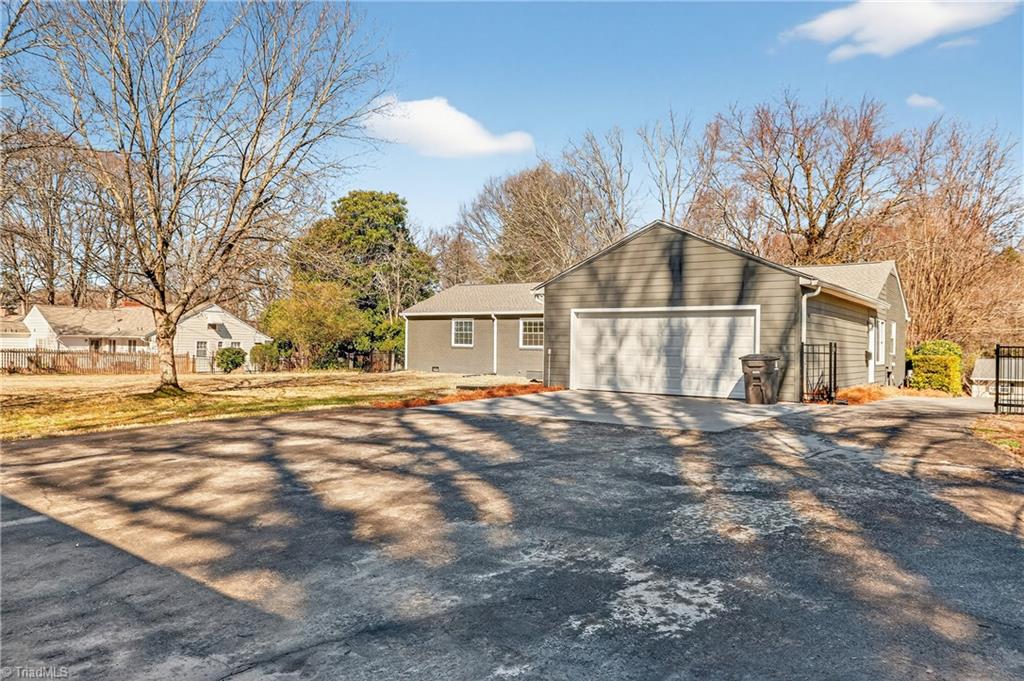 3244 Nottingham Road Winston-Salem, NC 27104 - Photo 30 of 37