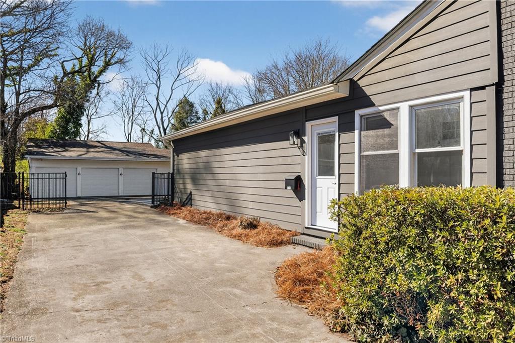 3244 Nottingham Road Winston-Salem, NC 27104 - Photo 32 of 37