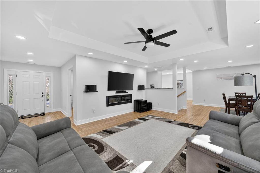 3244 Nottingham Road Winston-Salem, NC 27104 - Photo 4 of 37