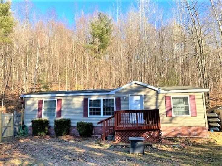 216 Plain Road Hinsdale, NH 03451 - Photo 1 of 37 Gallery Image 1