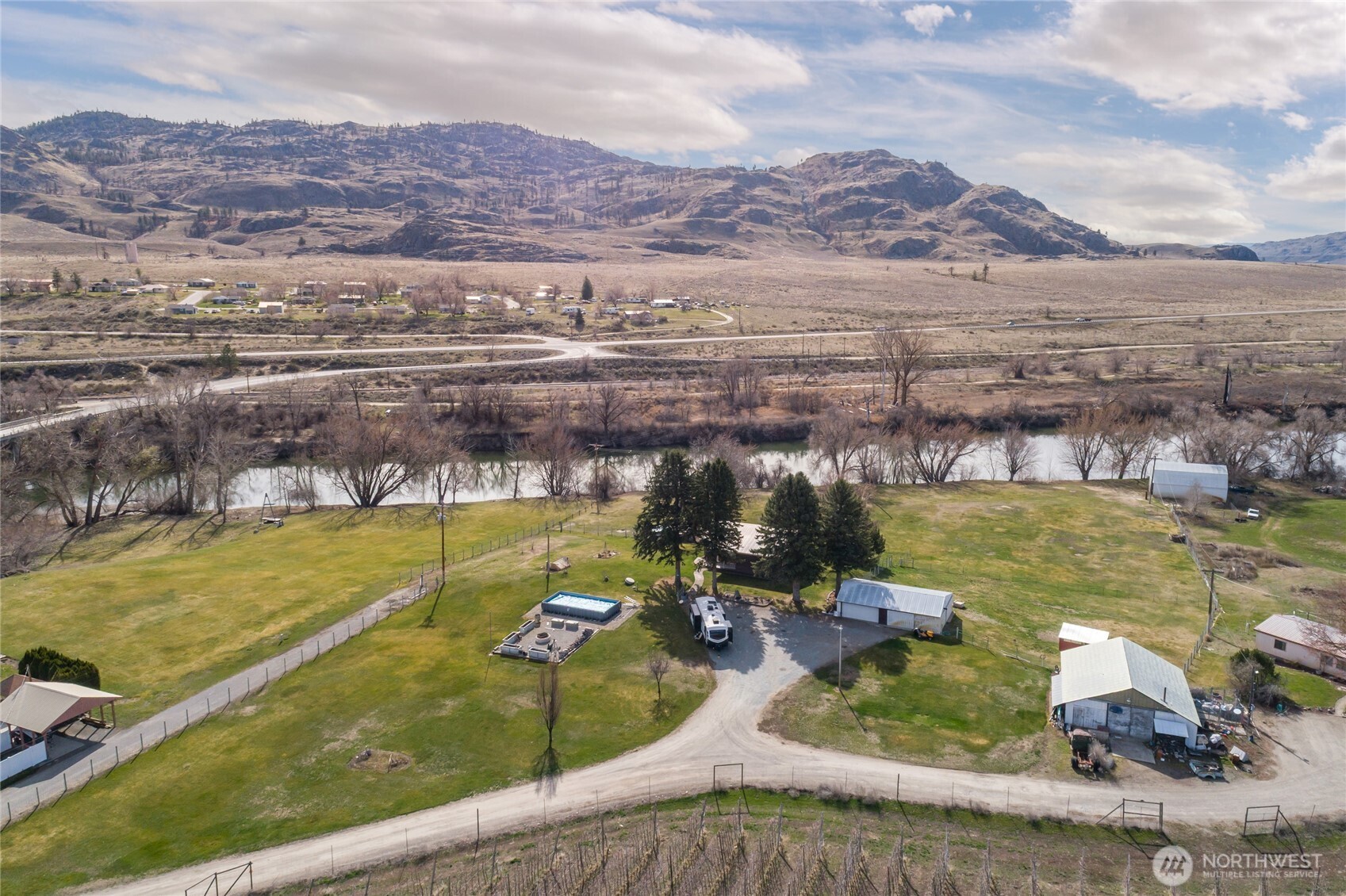5 Alaska Street Malott, WA 98829 - Photo 2 of 38 a view of a lake with a mountain
