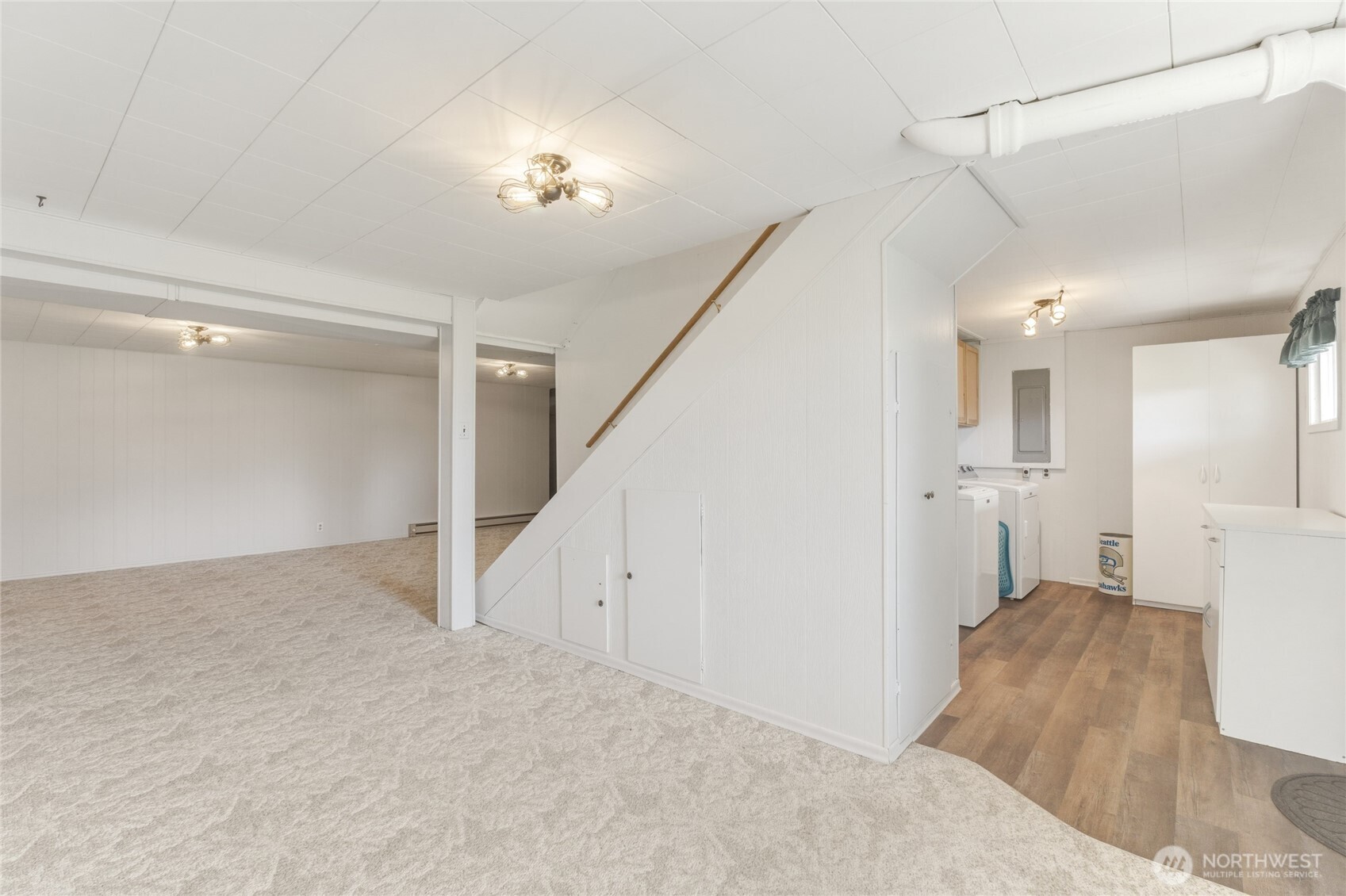 5 Alaska Street Malott, WA 98829 - Photo 24 of 38 a view of a big room with wooden floor and windows