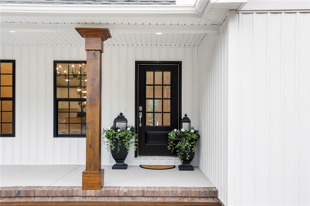 1005 Cove Circle Anderson, SC 29626 - Photo 2 of 48