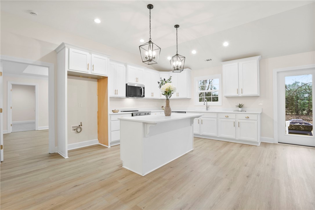 1005 Cove Circle Anderson, SC 29626 - Photo 6 of 48