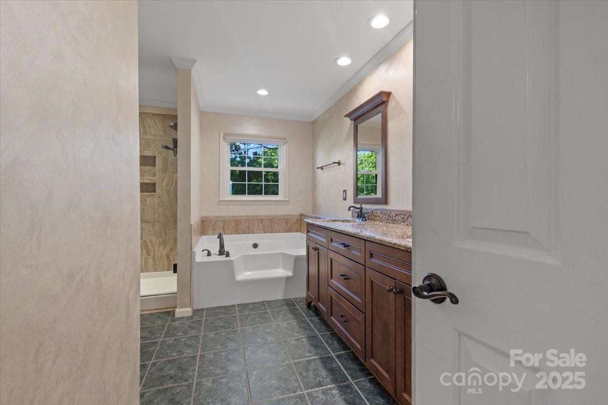 5074 Cobblestone Road Winston-Salem, NC 27106 - Photo 4 of 30 Gallery Image 4