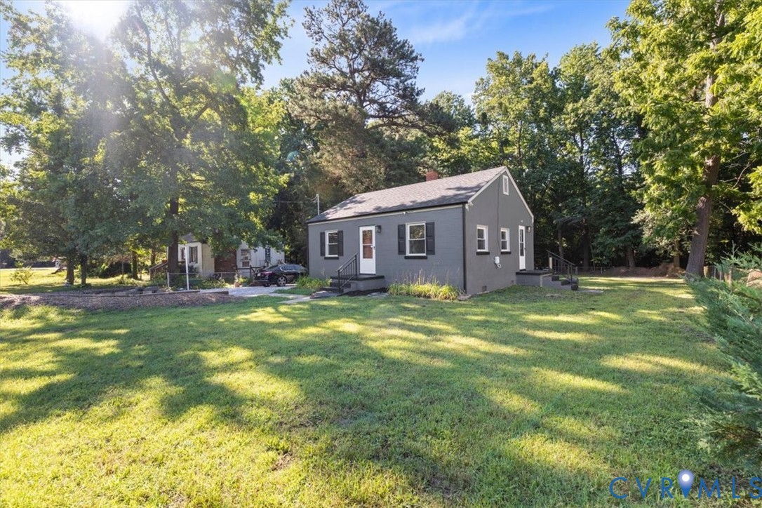 2459 Osborne Road Chester, VA 23831 - Photo 2 of 18