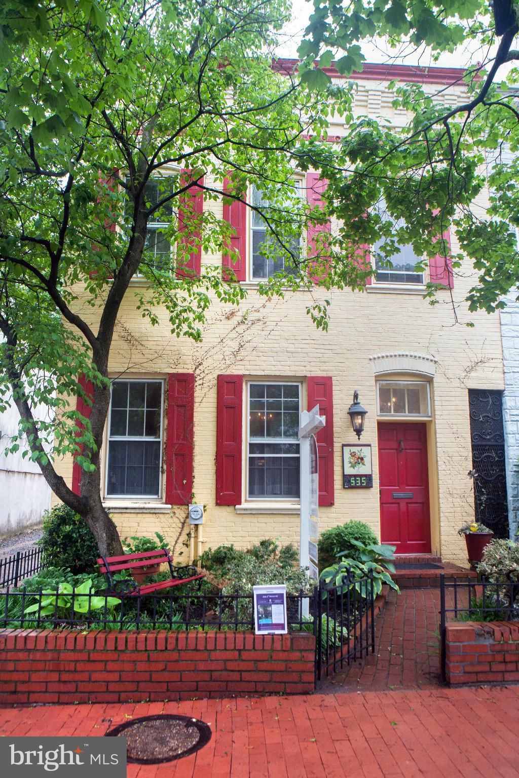 535 4th Street Southeast Washington, DC 20003 - Photo 1 of 30 Welcome!