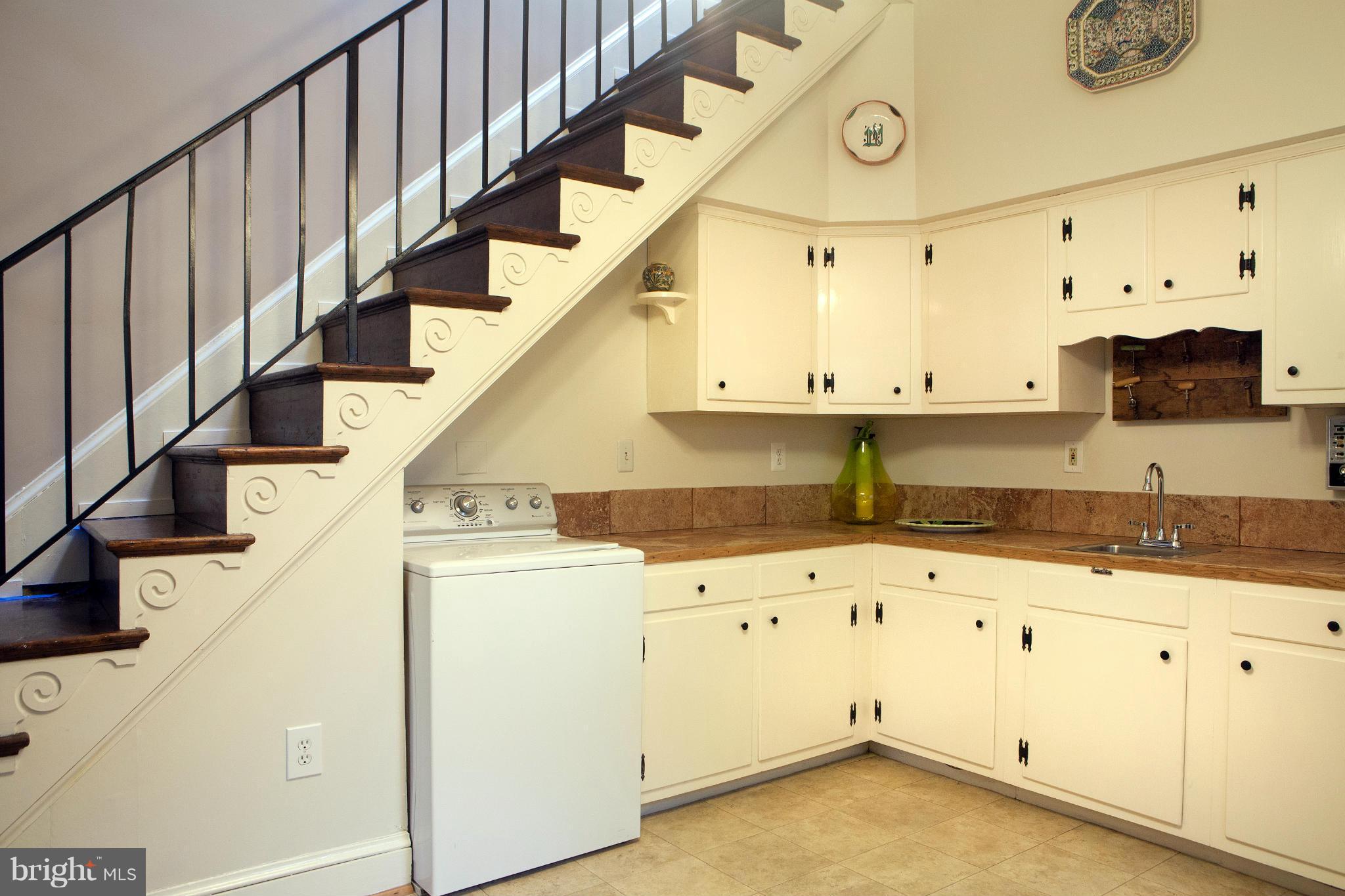 535 4th Street Southeast Washington, DC 20003 - Photo 13 of 30 Kitchen