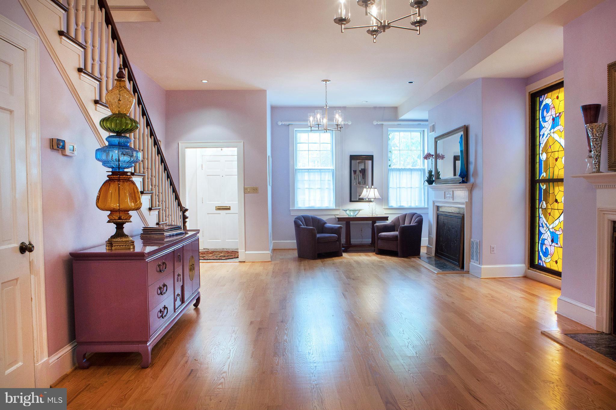 535 4th Street Southeast Washington, DC 20003 - Photo 6 of 30 Living Room