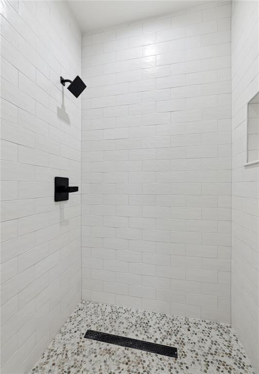 3230 Elihu Street, Unit 2 Dallas, TX 75210 - Photo 4 of 20 a bathroom with a shower