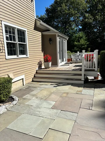 $629,000 | 28 Gaylord Glen, Waterbury, CT 06708