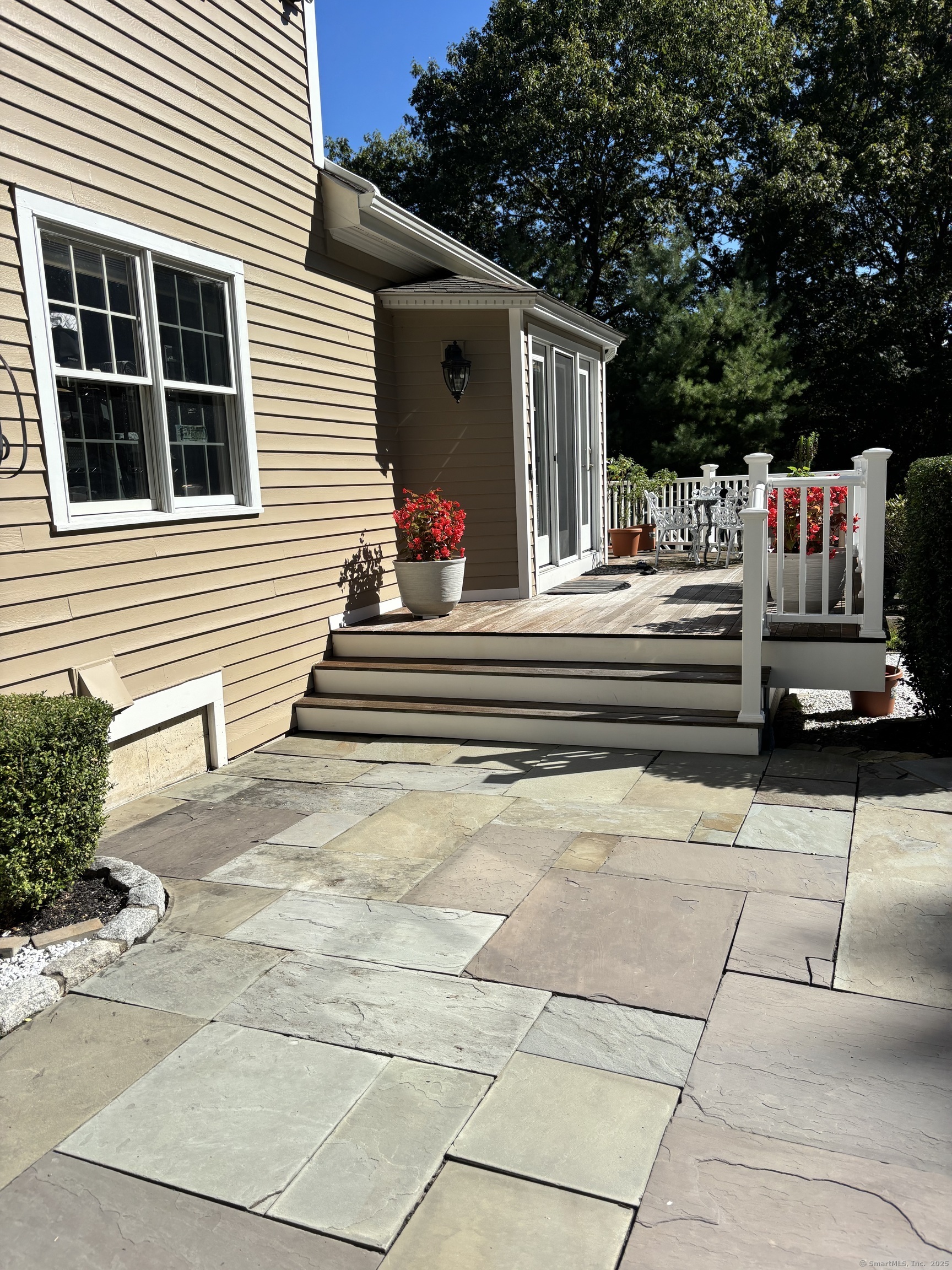 28 Gaylord Glen Waterbury, CT 06708 - Photo 24 of 26