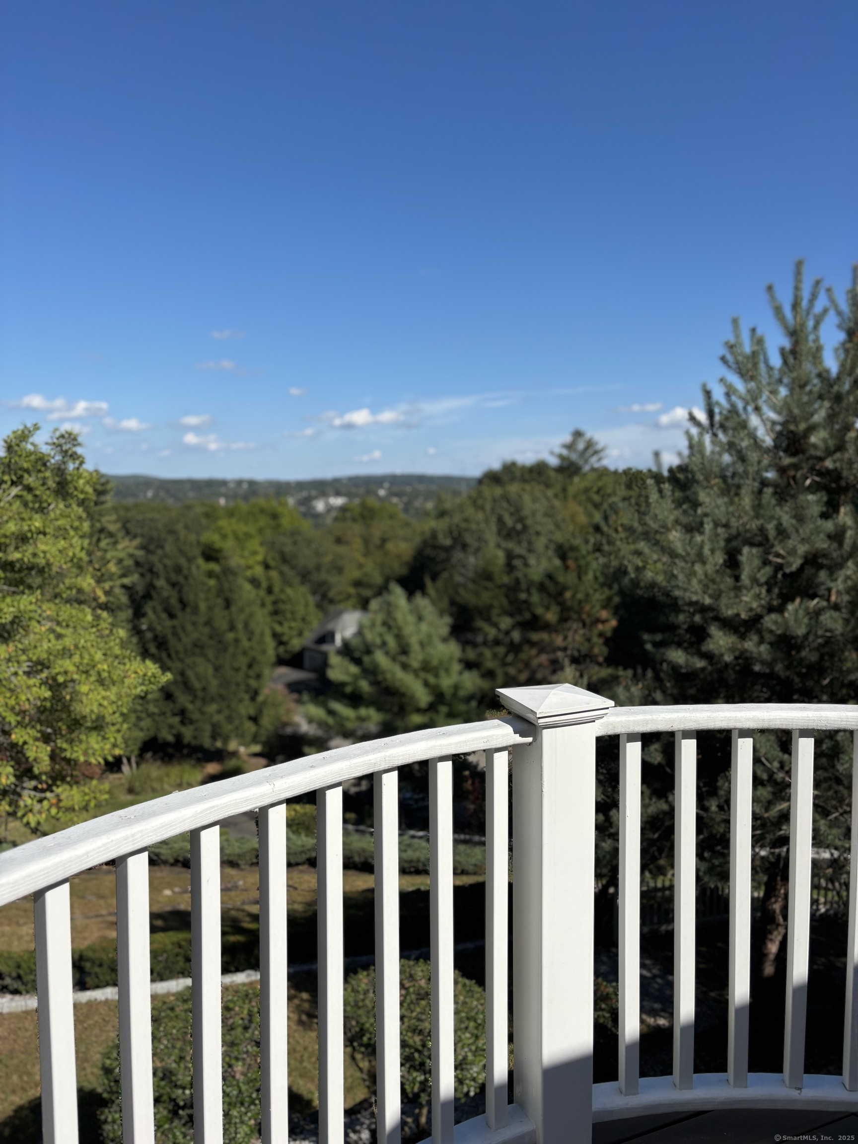 28 Gaylord Glen Waterbury, CT 06708 - Photo 5 of 26