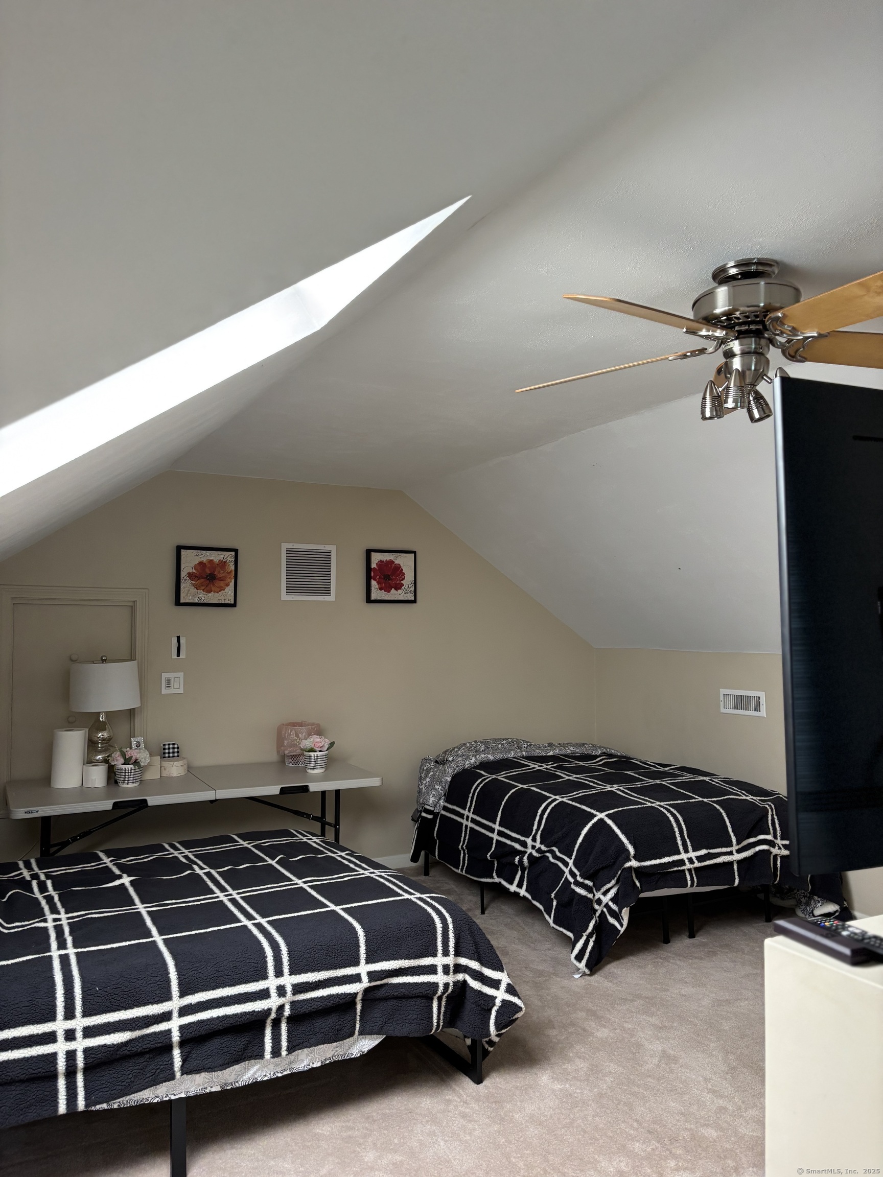 28 Gaylord Glen Waterbury, CT 06708 - Photo 7 of 26