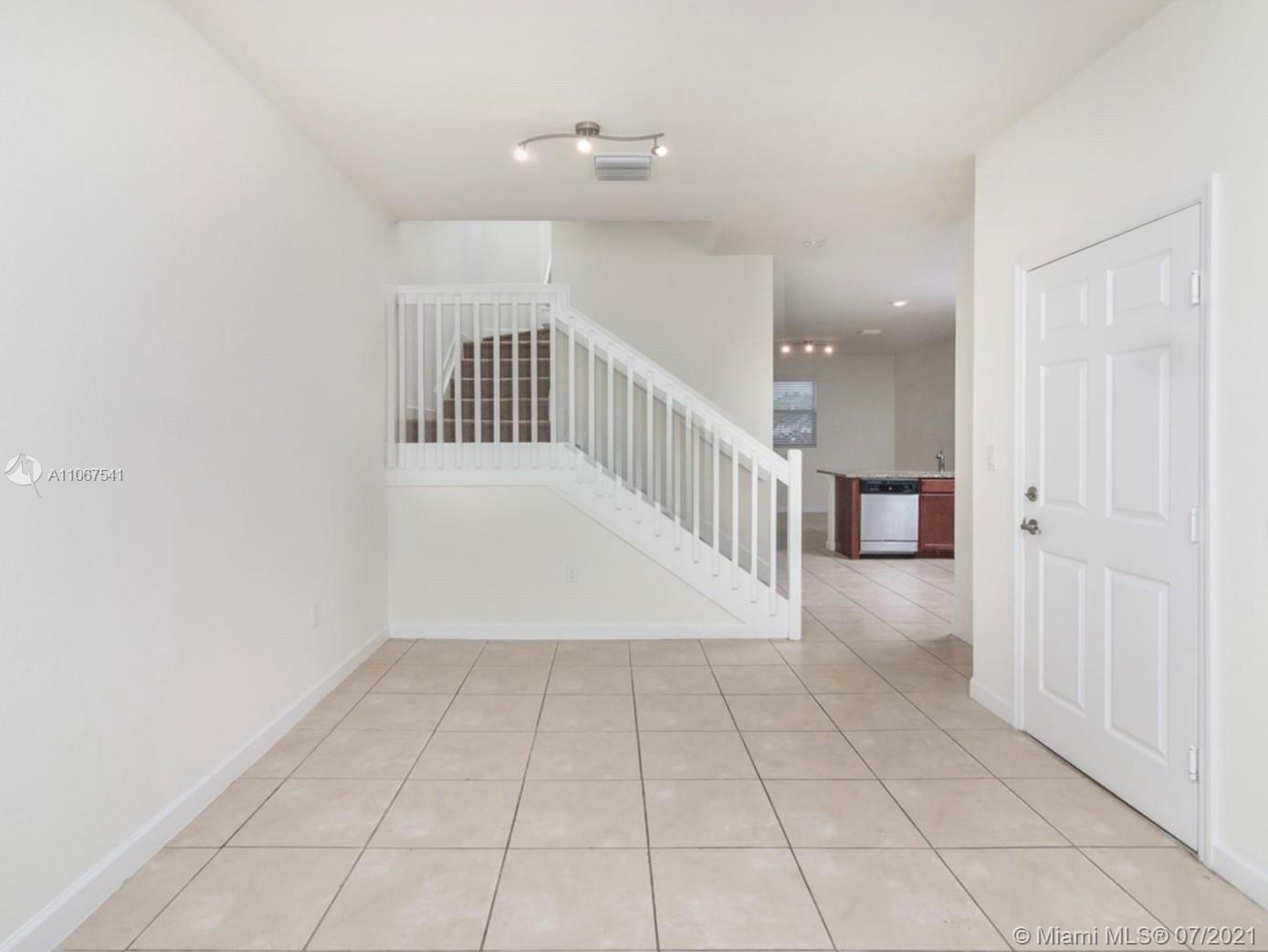 11577 Southwest 253rd Street Homestead, FL 33032 - Photo 4 of 33 Gallery Image 4
