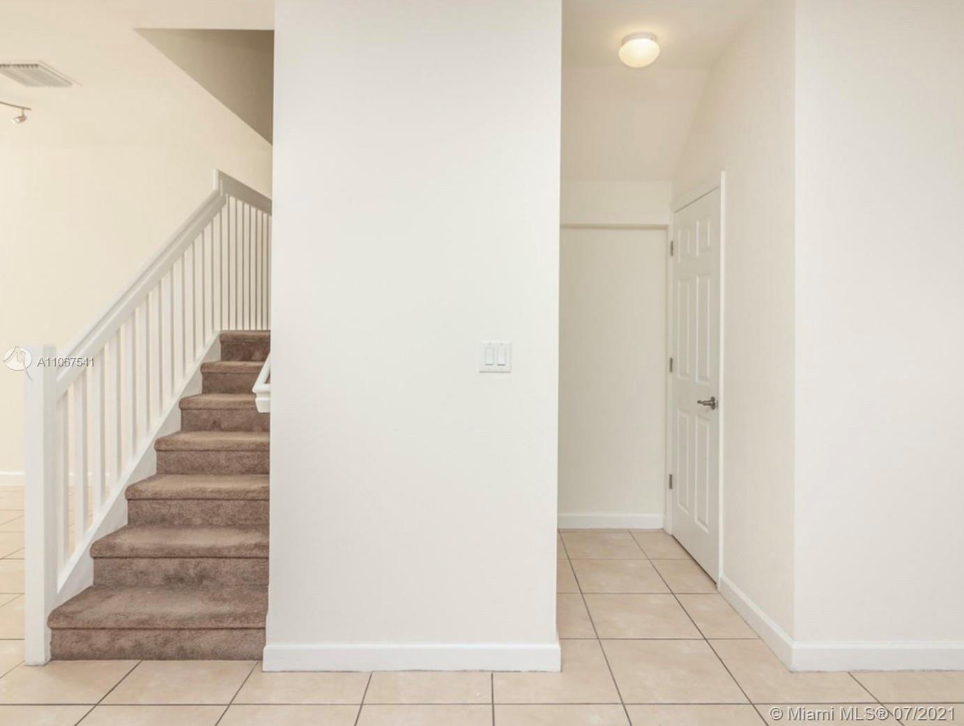 11577 Southwest 253rd Street Homestead, FL 33032 - Photo 7 of 33 Gallery Image 7