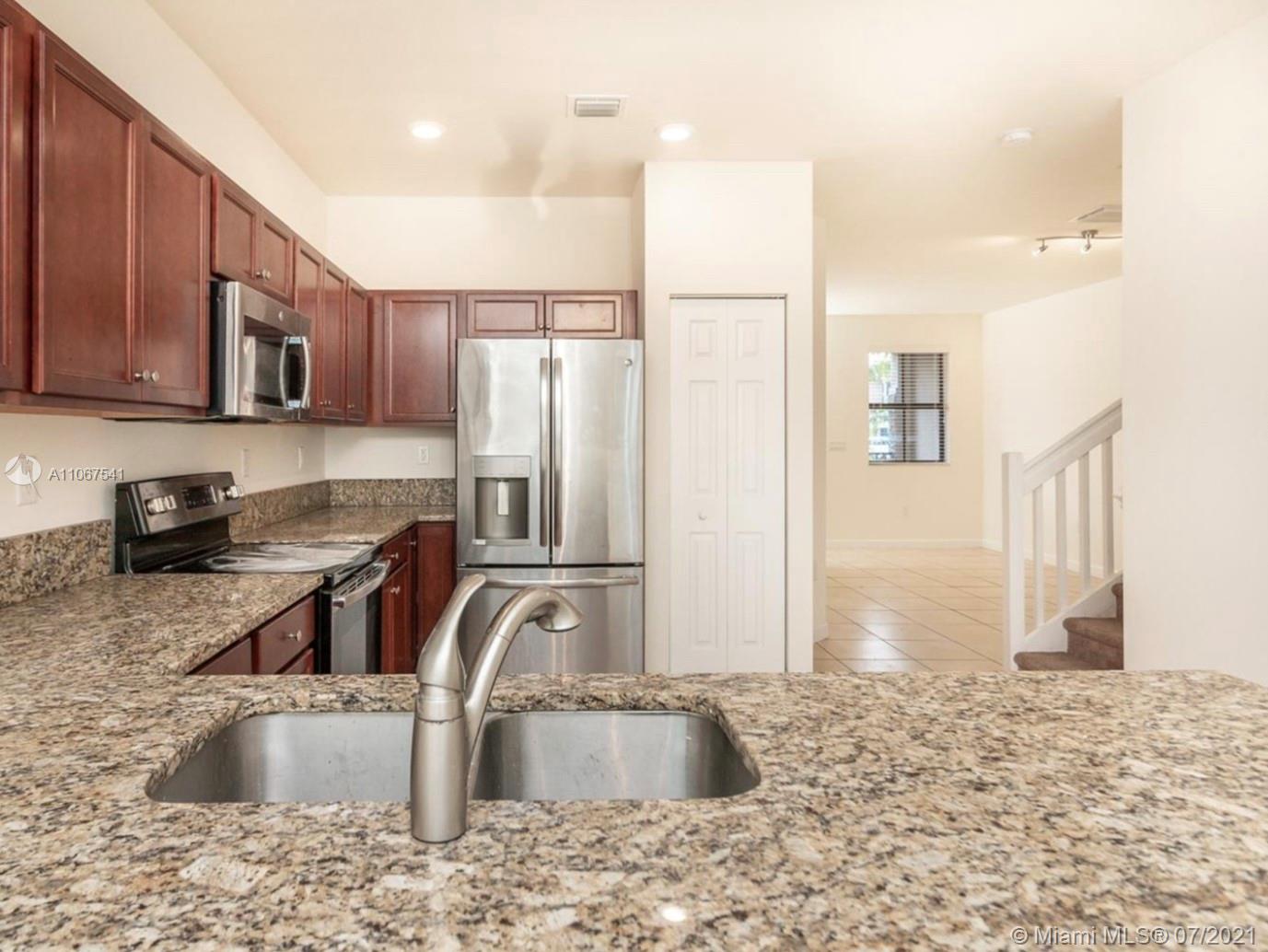 11577 Southwest 253rd Street Homestead, FL 33032 - Photo 9 of 33 Gallery Image 9