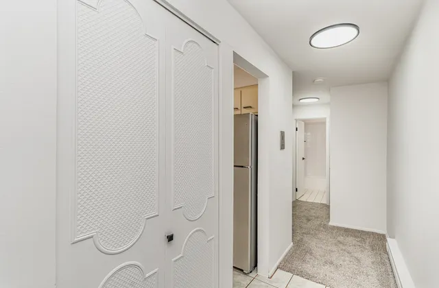 $124,900 | 9724 Karlov Avenue, Unit 103, Oak Lawn, IL 60453