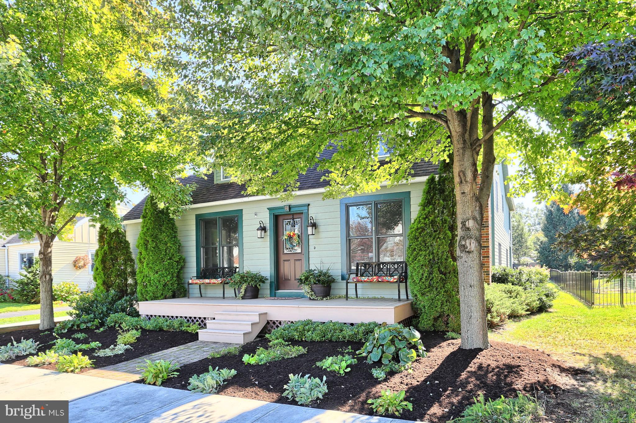 34 East Lemon Street Lititz, PA 17543 - Photo 1 of 54